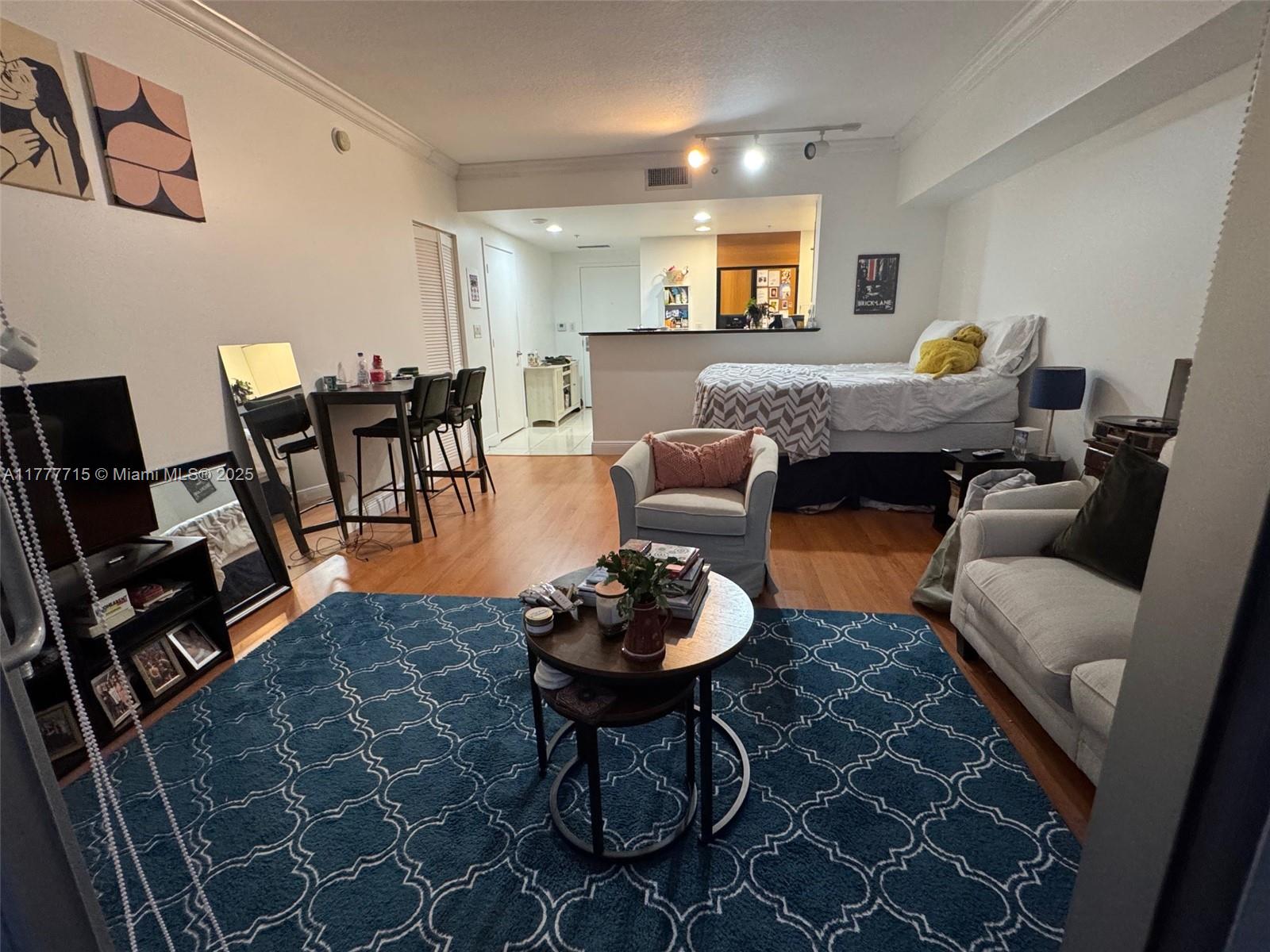 325 S Biscayne Blvd # 2120