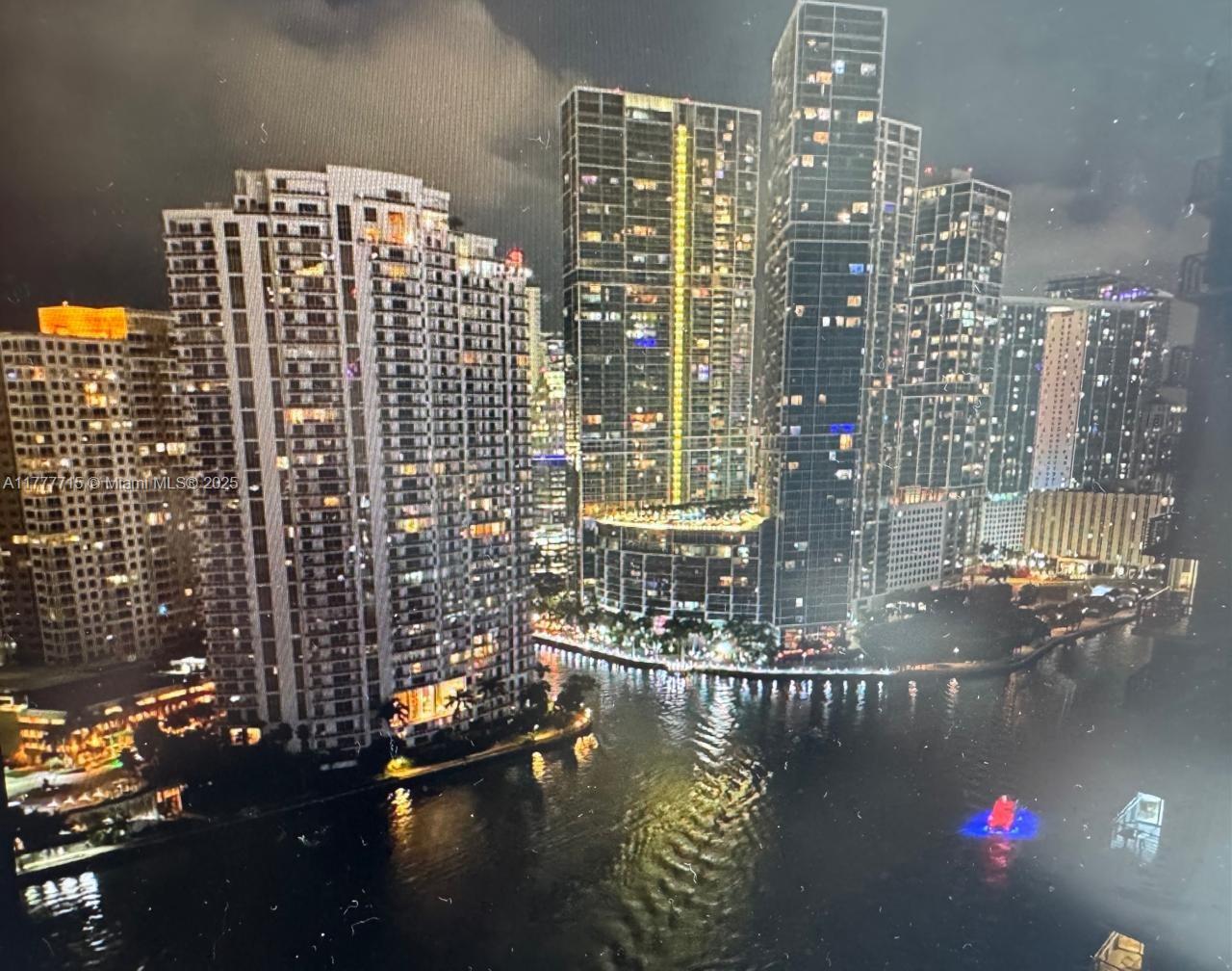 325 S Biscayne Blvd # 2120