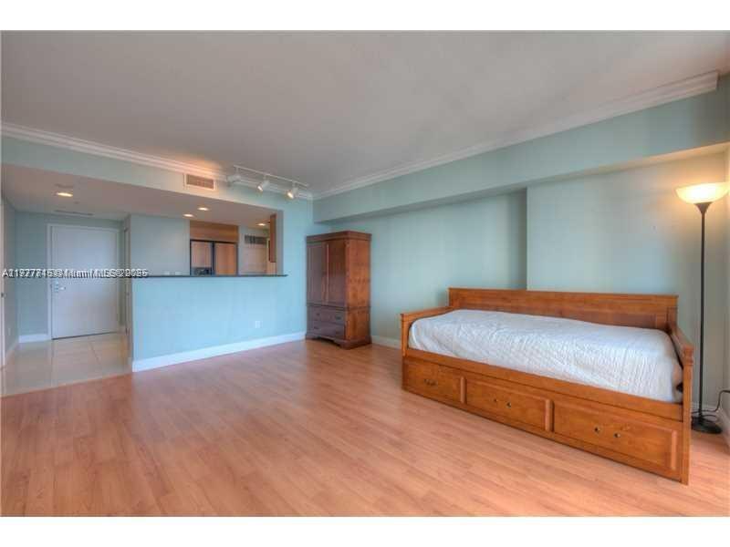 325 S Biscayne Blvd # 2120