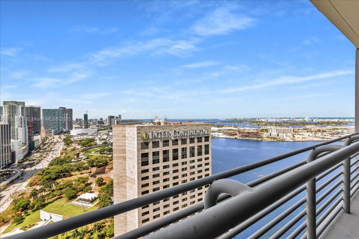 335 S Biscayne Blvd # 4000
