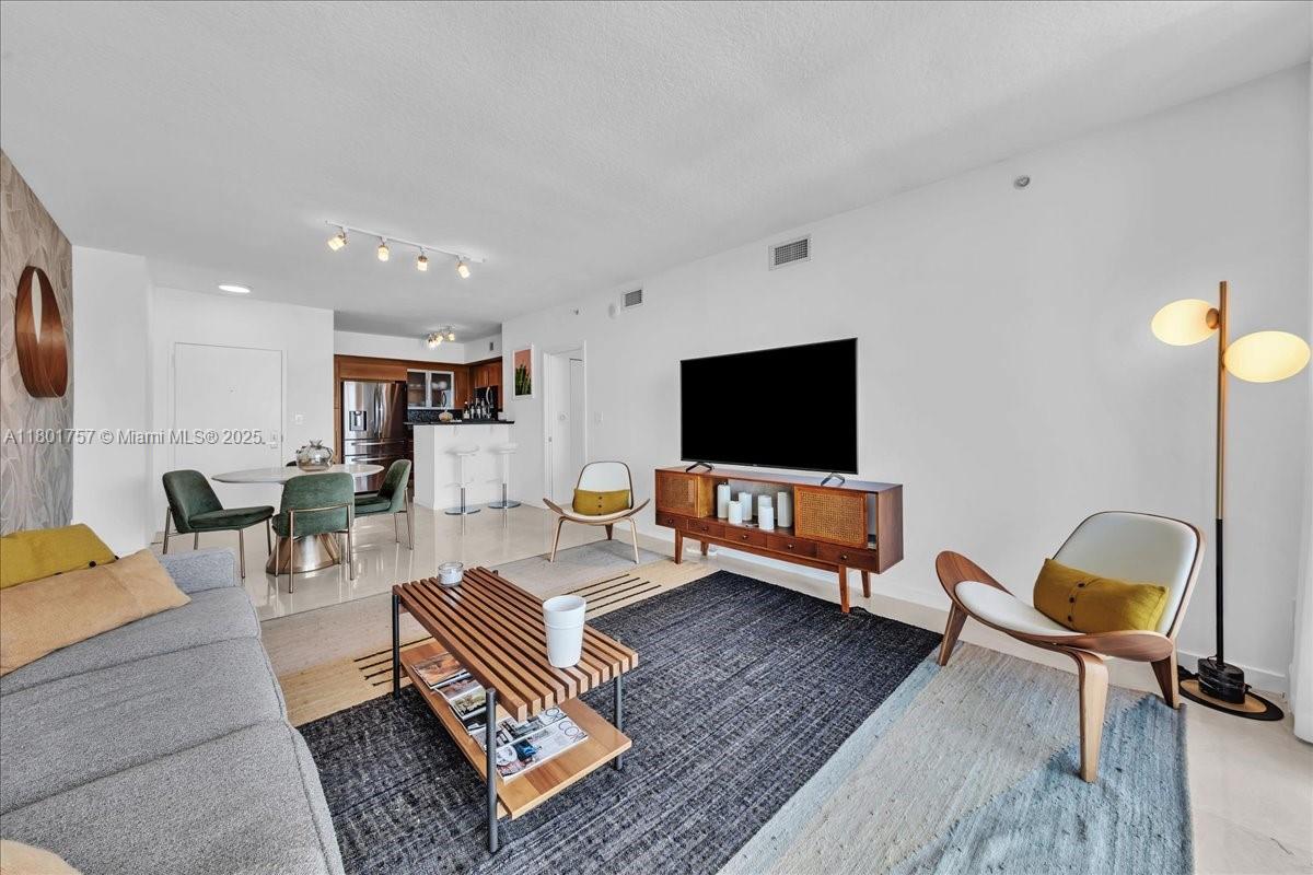 335 S Biscayne Blvd # 4000