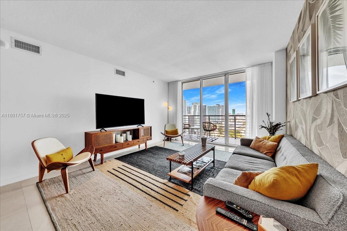 335 S Biscayne Blvd # 4000