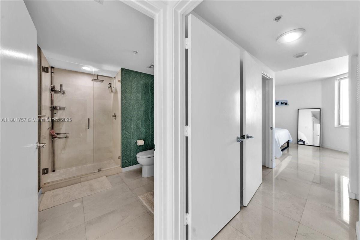 335 S Biscayne Blvd # 4000