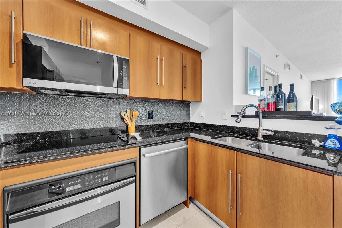 335 S Biscayne Blvd # 4000