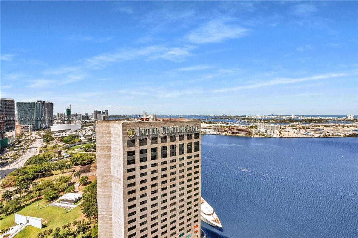 335 S Biscayne Blvd # 4000