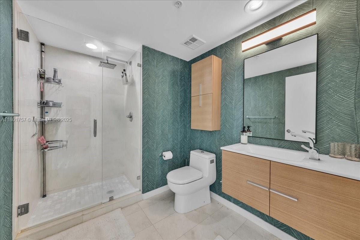 335 S Biscayne Blvd # 4000