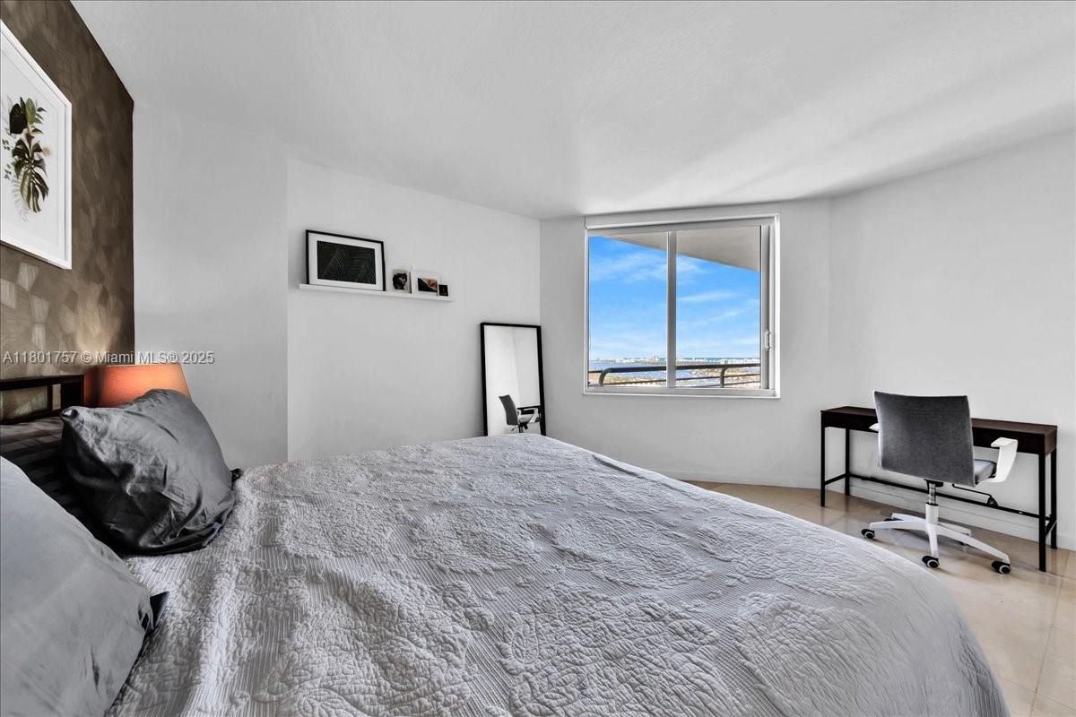 335 S Biscayne Blvd # 4000