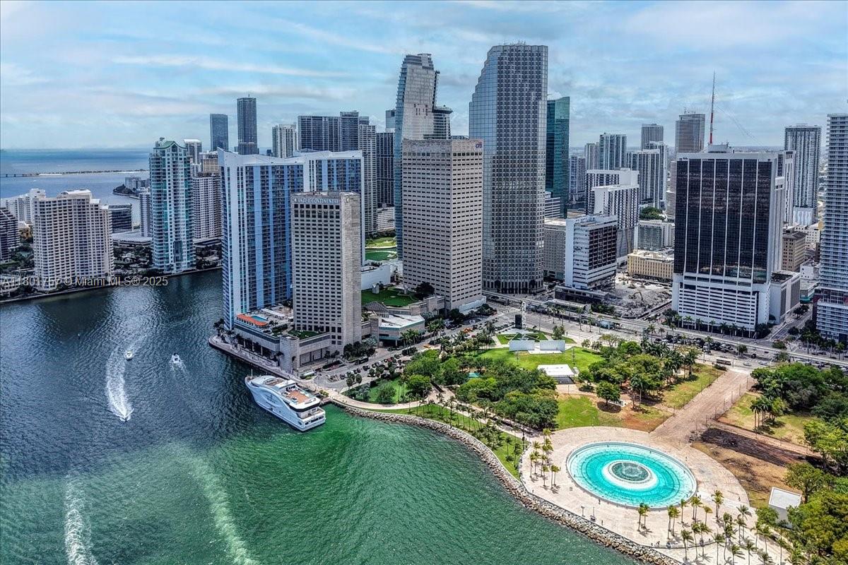 335 S Biscayne Blvd # 4000