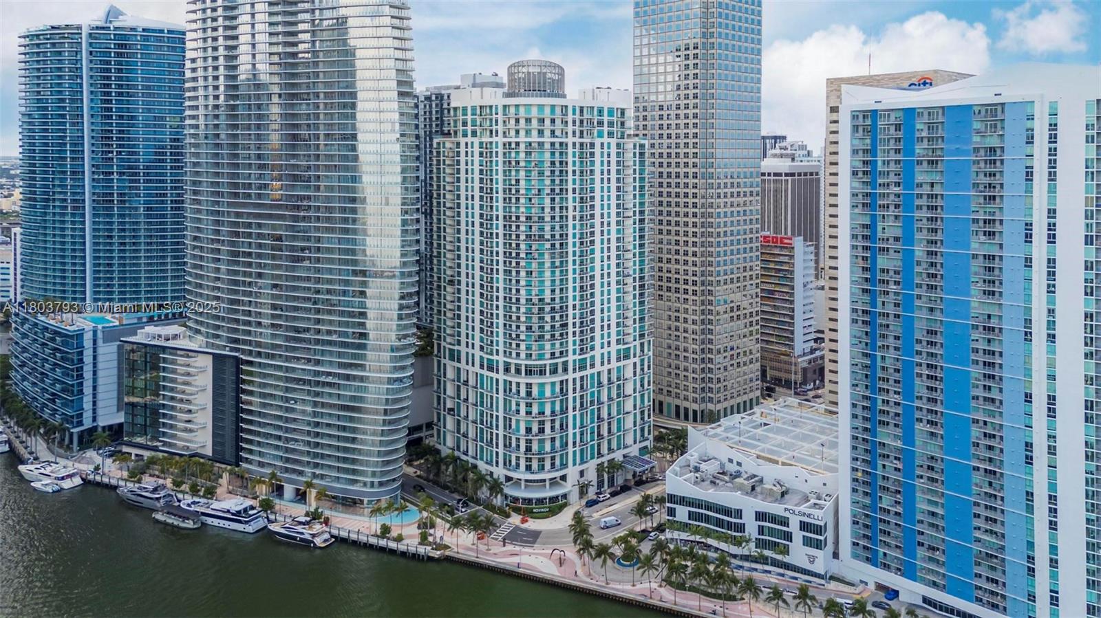 300 S Biscayne Blvd # 3710 Unit: T-3710
