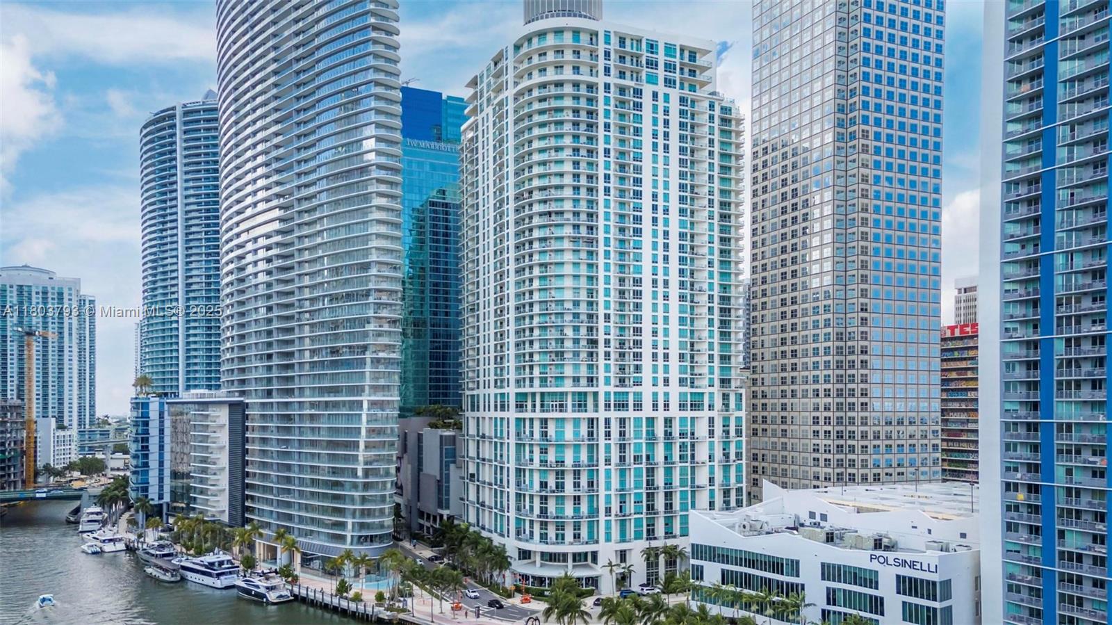300 S Biscayne Blvd # 3710 Unit: T-3710