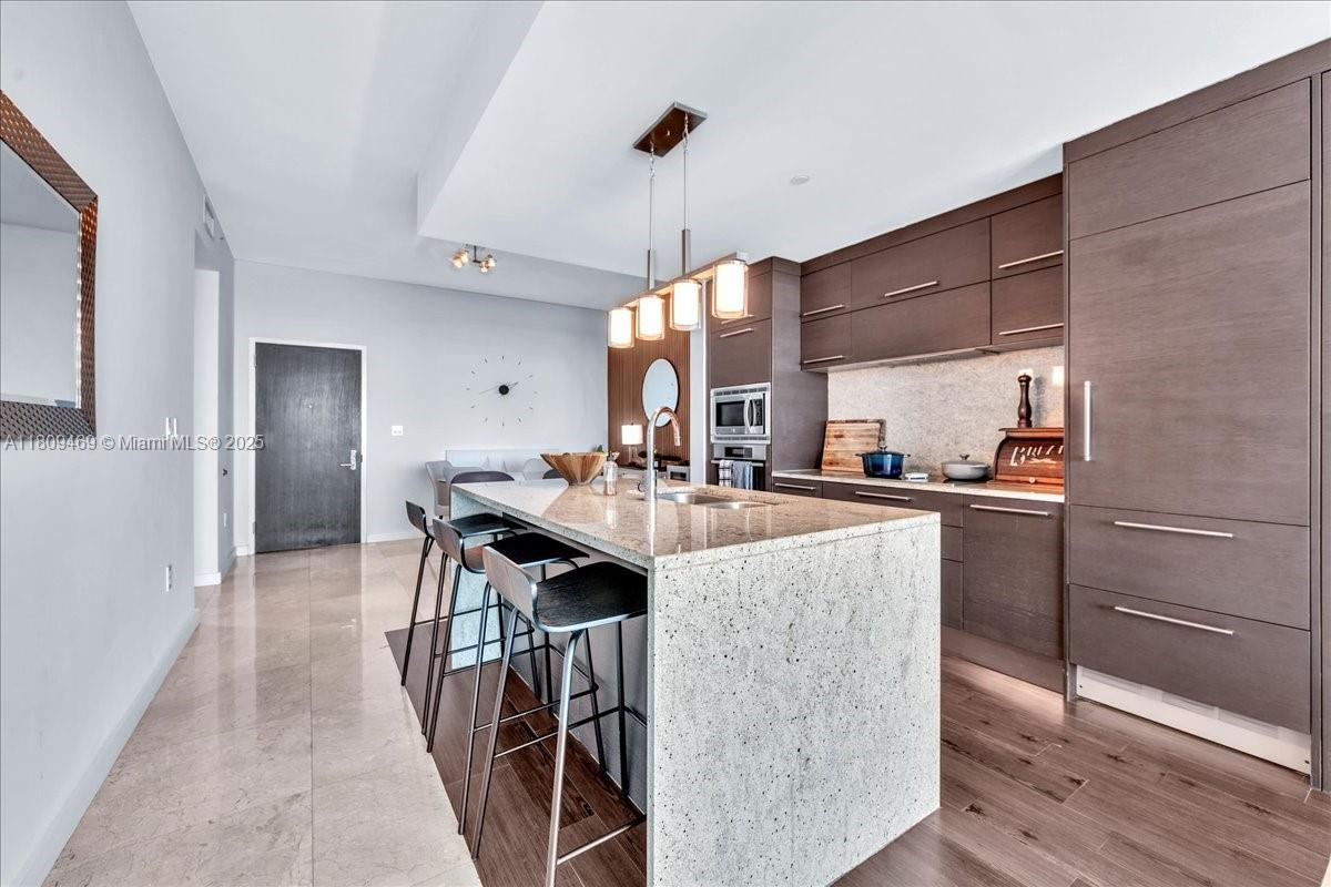 900 Biscayne Blvd # 2504