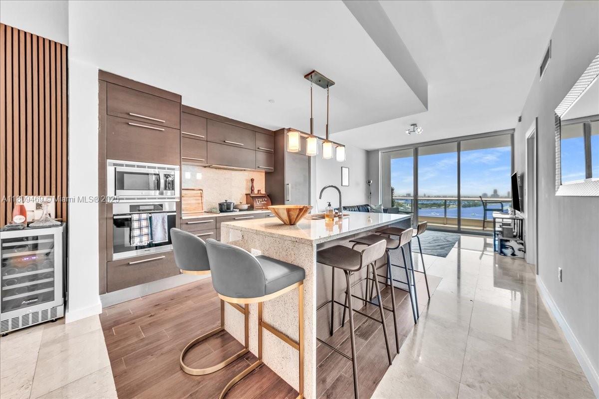 900 Biscayne Blvd # 2504