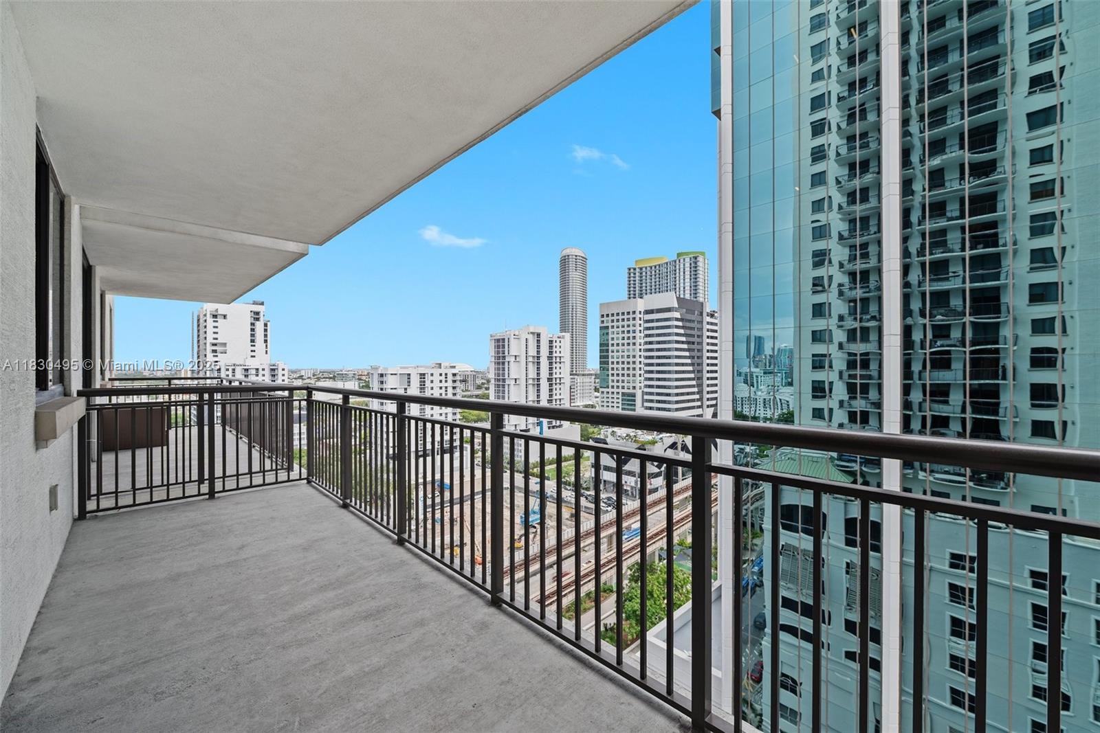 999 SW 1st Ave # 1615
