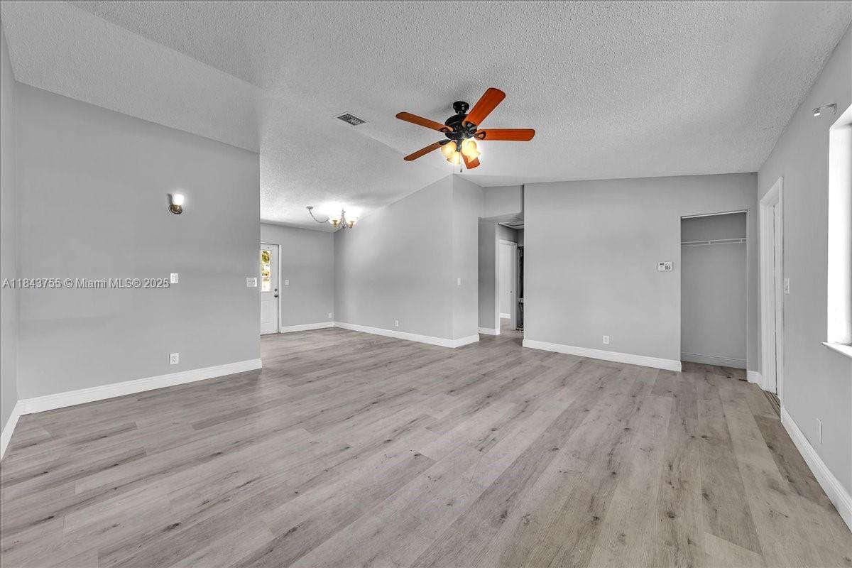 7615 SW 8th Ct