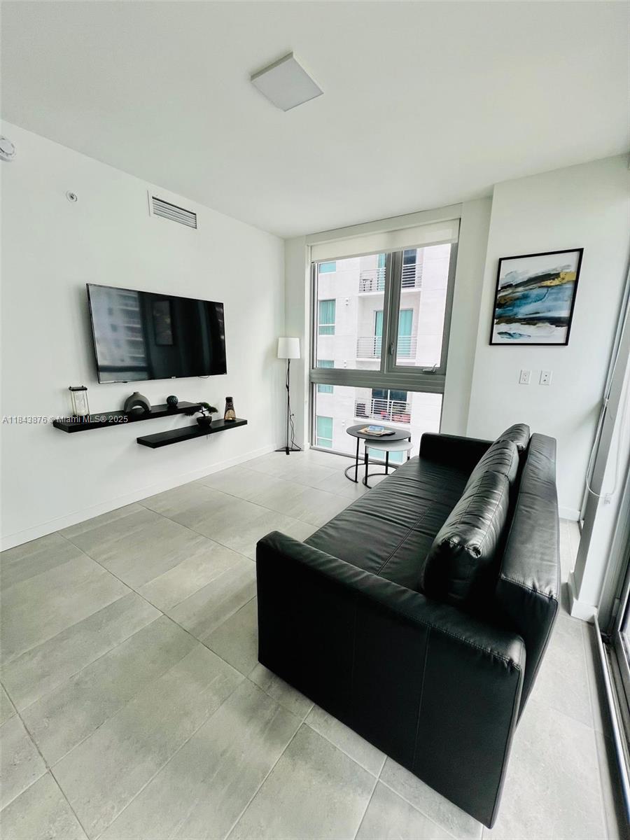 227 NE 2nd St # 1909