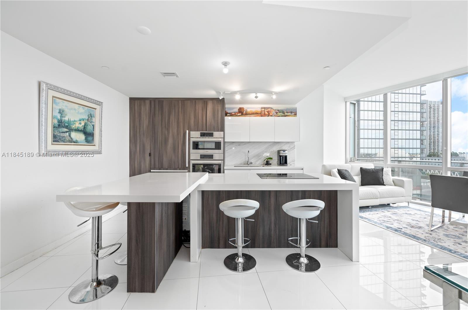 851 NE 1st Ave # 1410