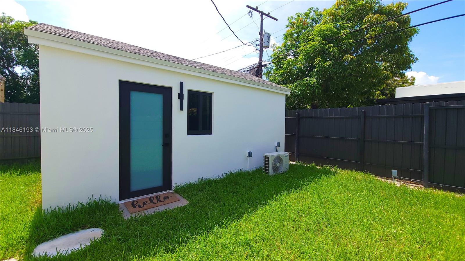 819 NW 48th St