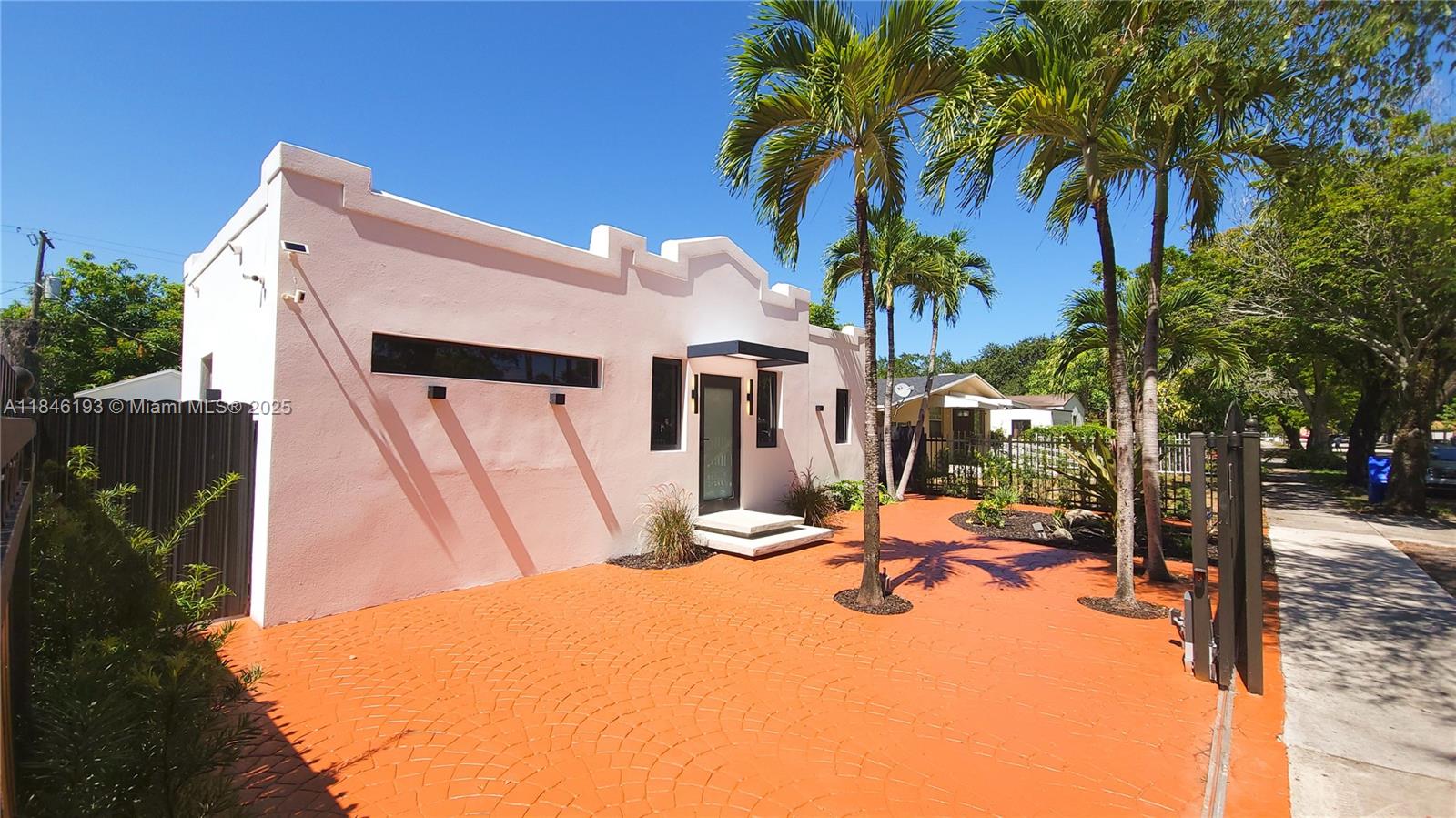 819 NW 48th St