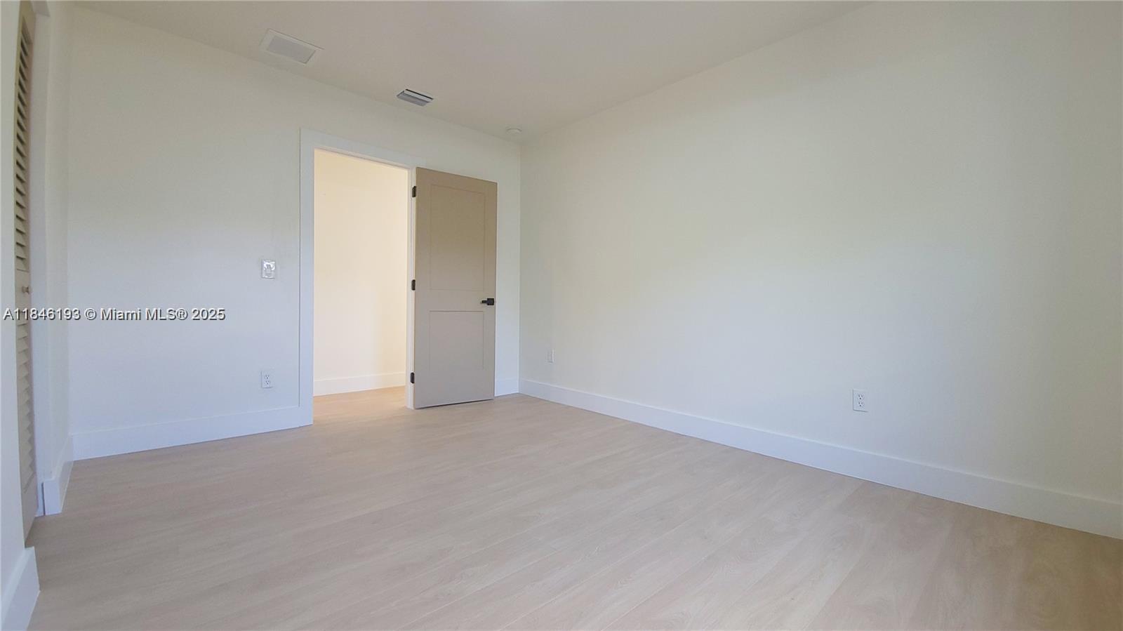 819 NW 48th St