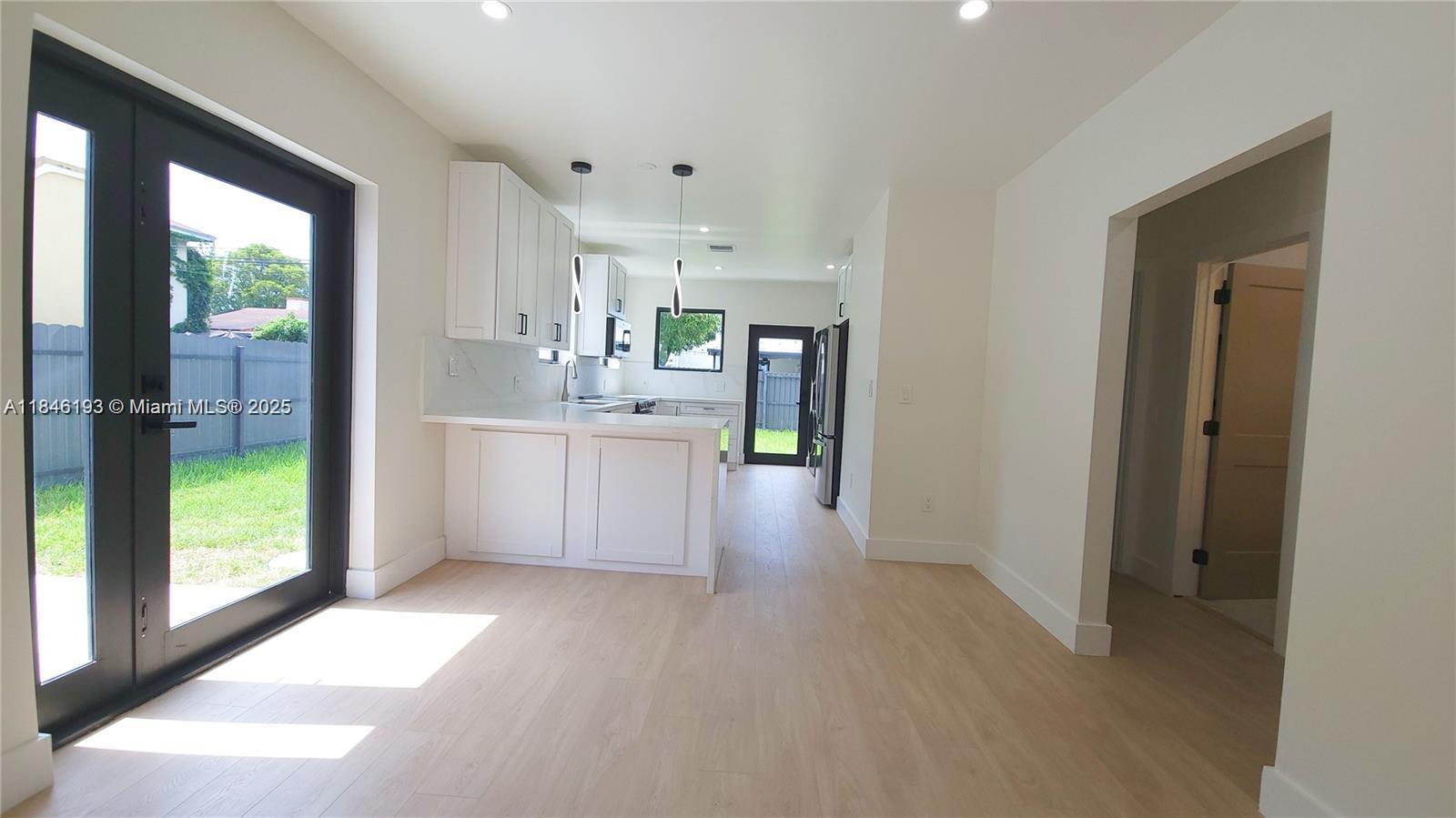 819 NW 48th St