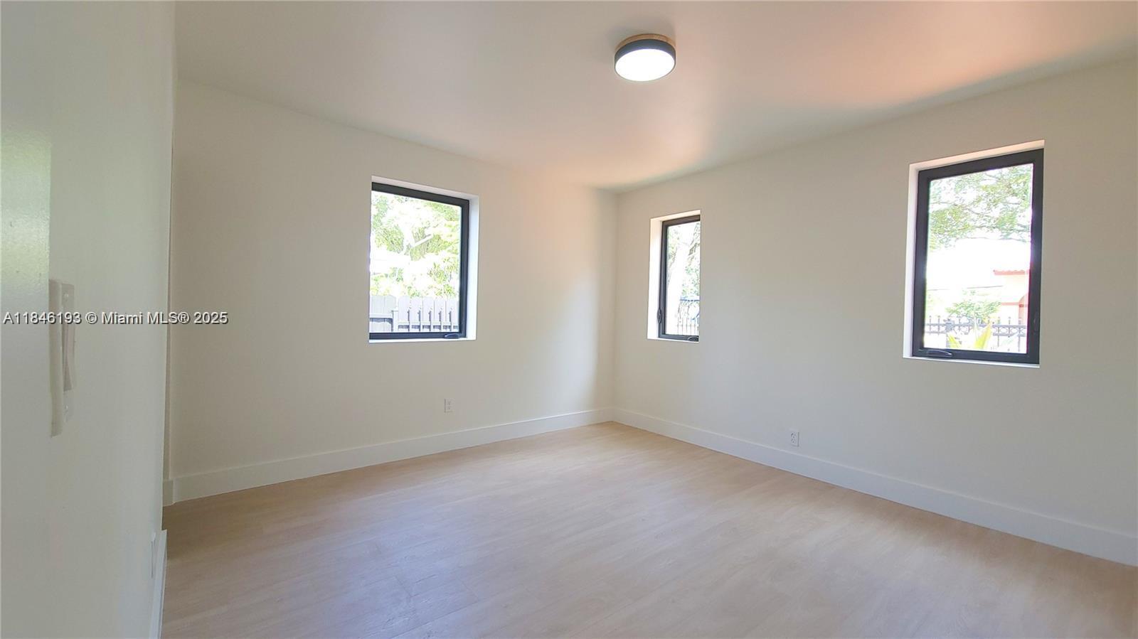 819 NW 48th St