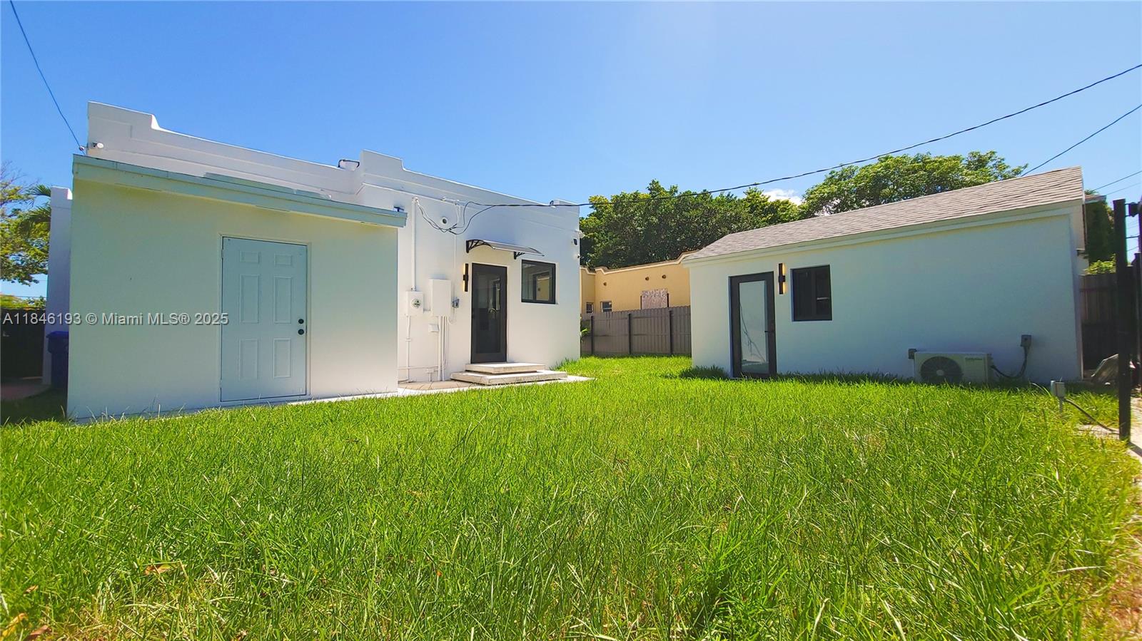819 NW 48th St