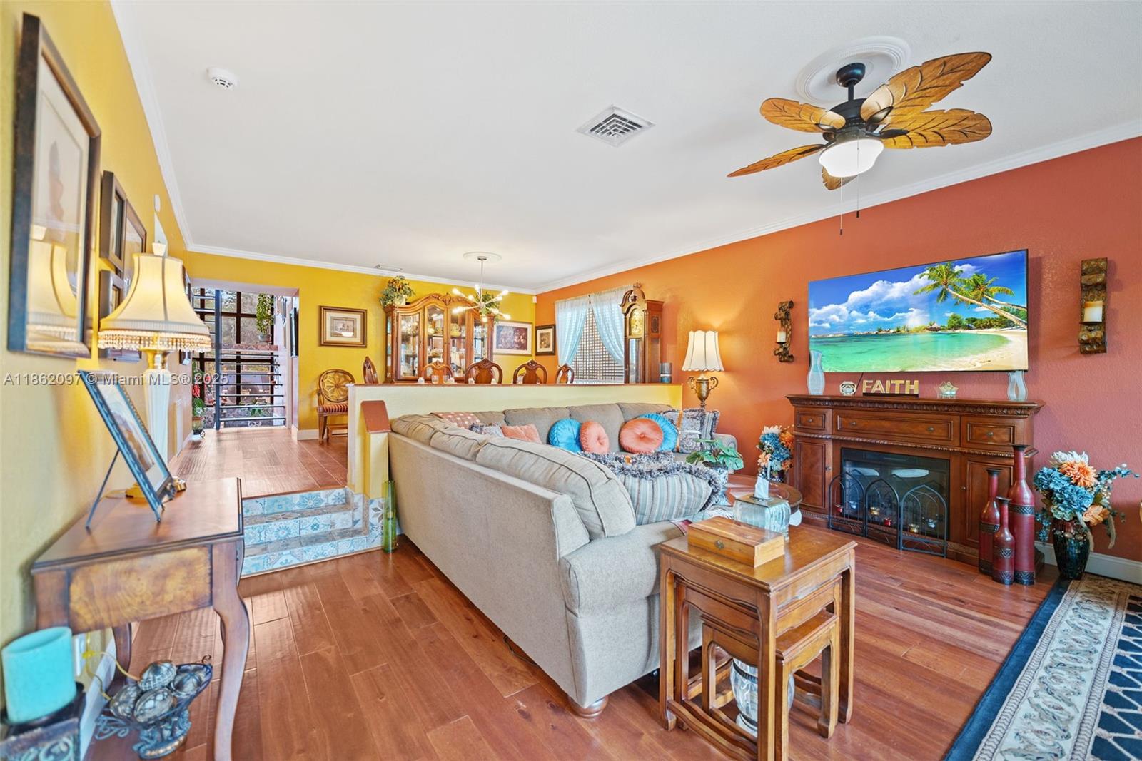 735 NW 35th St