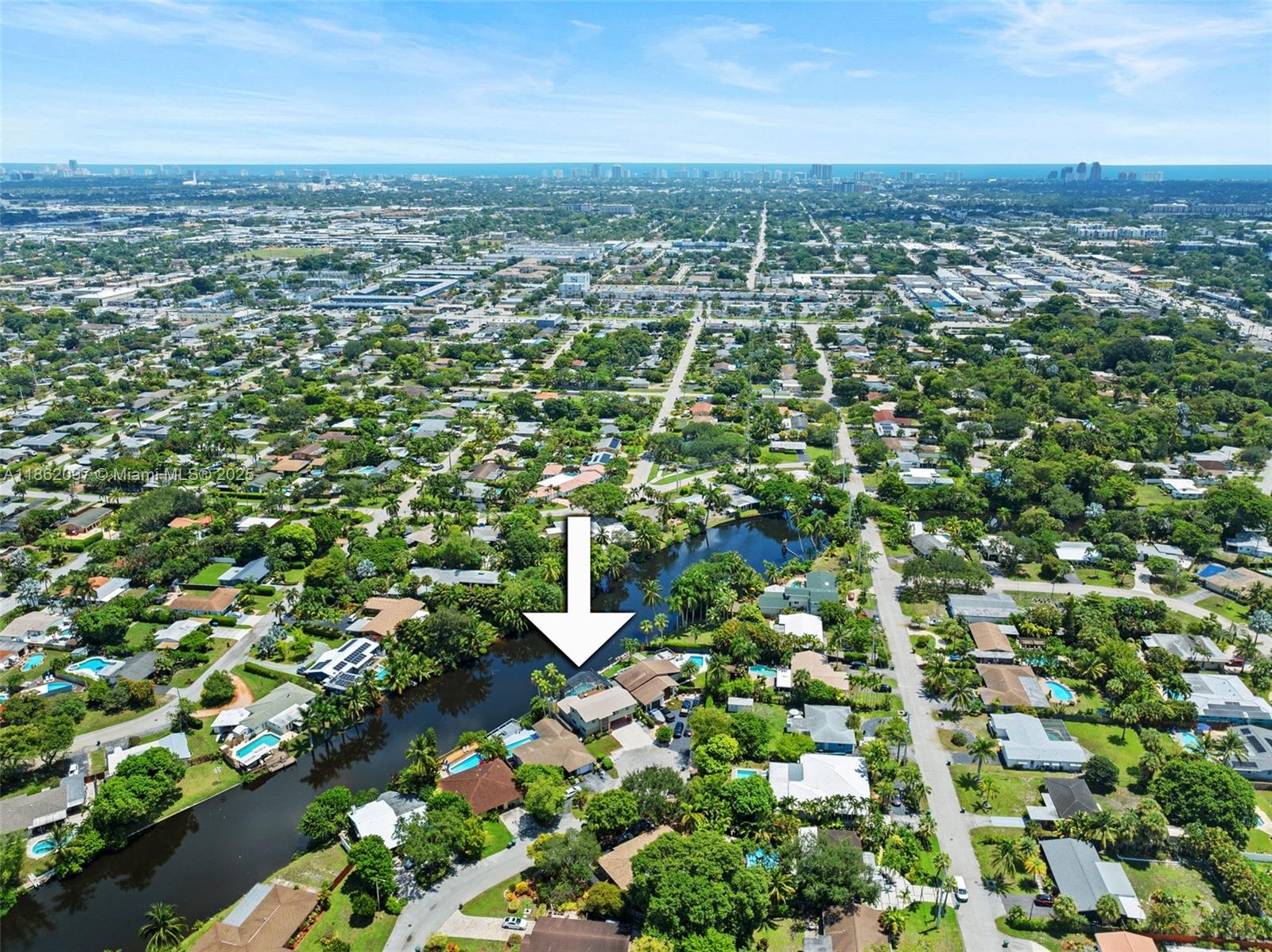 735 NW 35th St