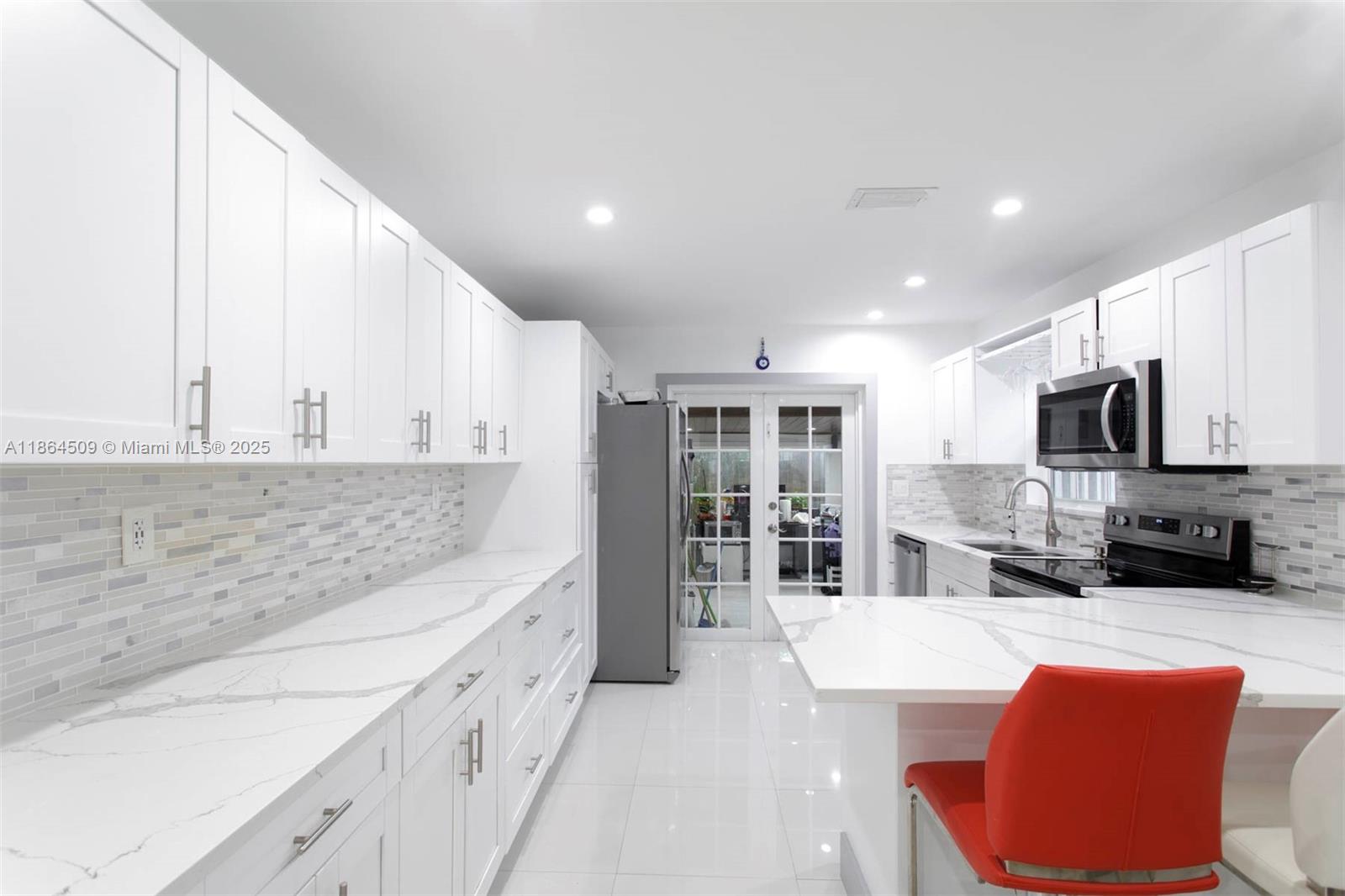 1027 NW 28th Ave
