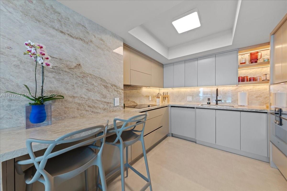 1331 Brickell Bay Dr # 1406