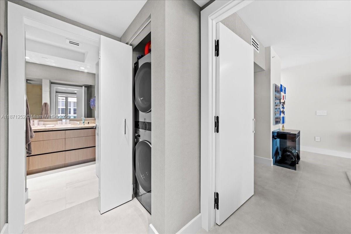 1331 Brickell Bay Dr # 1406