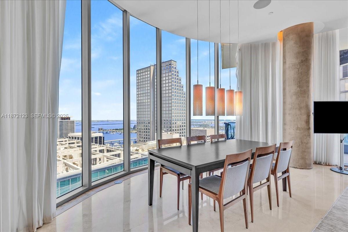 200 Biscayne Boulevard Way # 5401 Unit: PH 5401