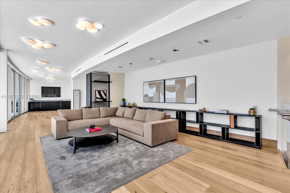200 Biscayne Boulevard Way # 5401 Unit: PH 5401