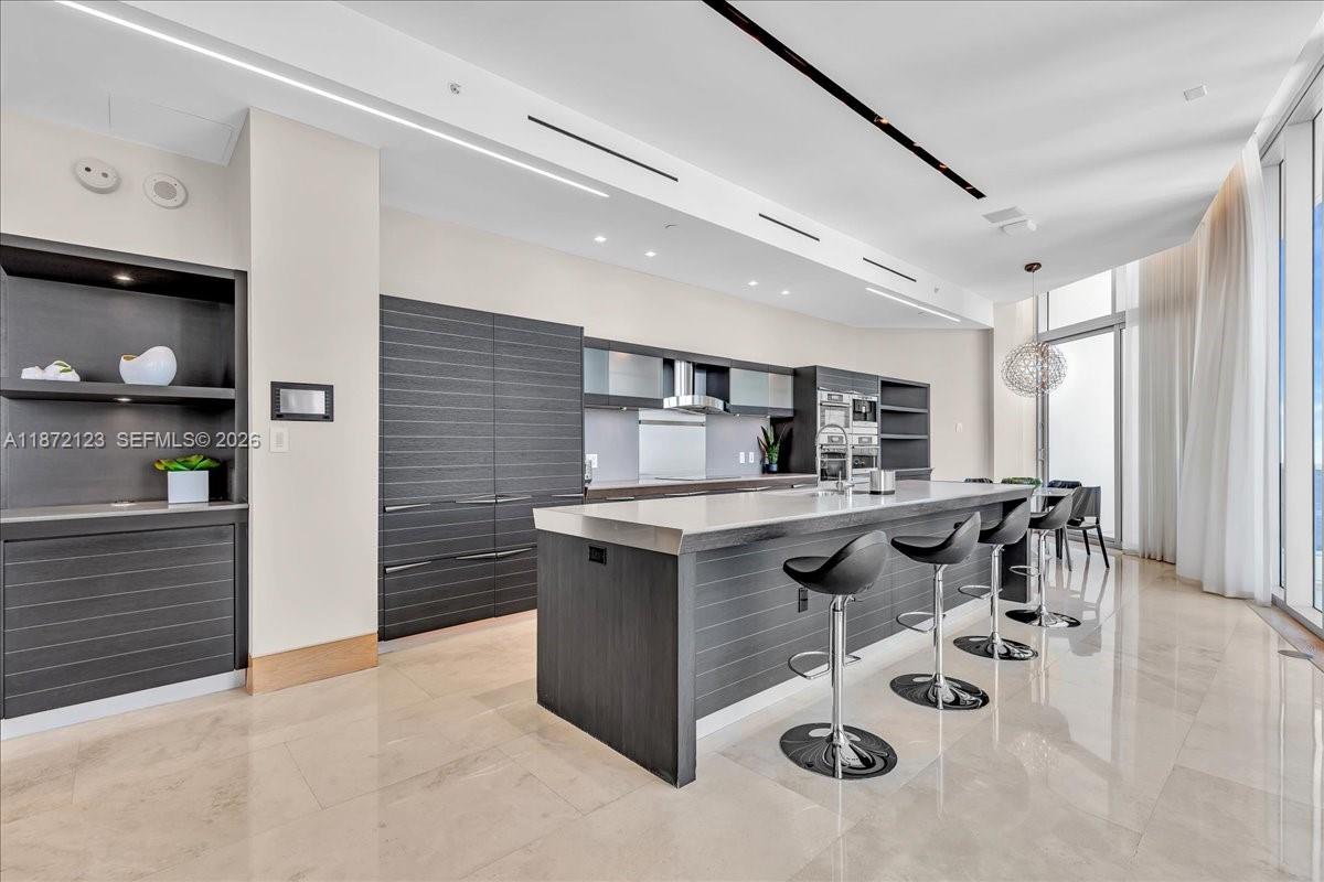 200 Biscayne Boulevard Way # 5401 Unit: PH 5401