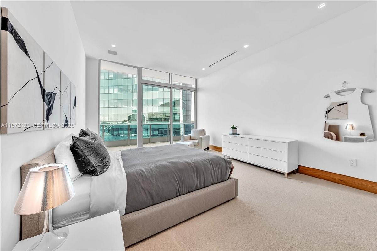 200 Biscayne Boulevard Way # 5401 Unit: PH 5401
