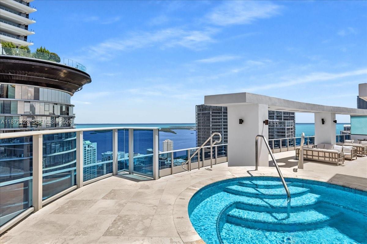 200 Biscayne Boulevard Way # 5401 Unit: PH 5401