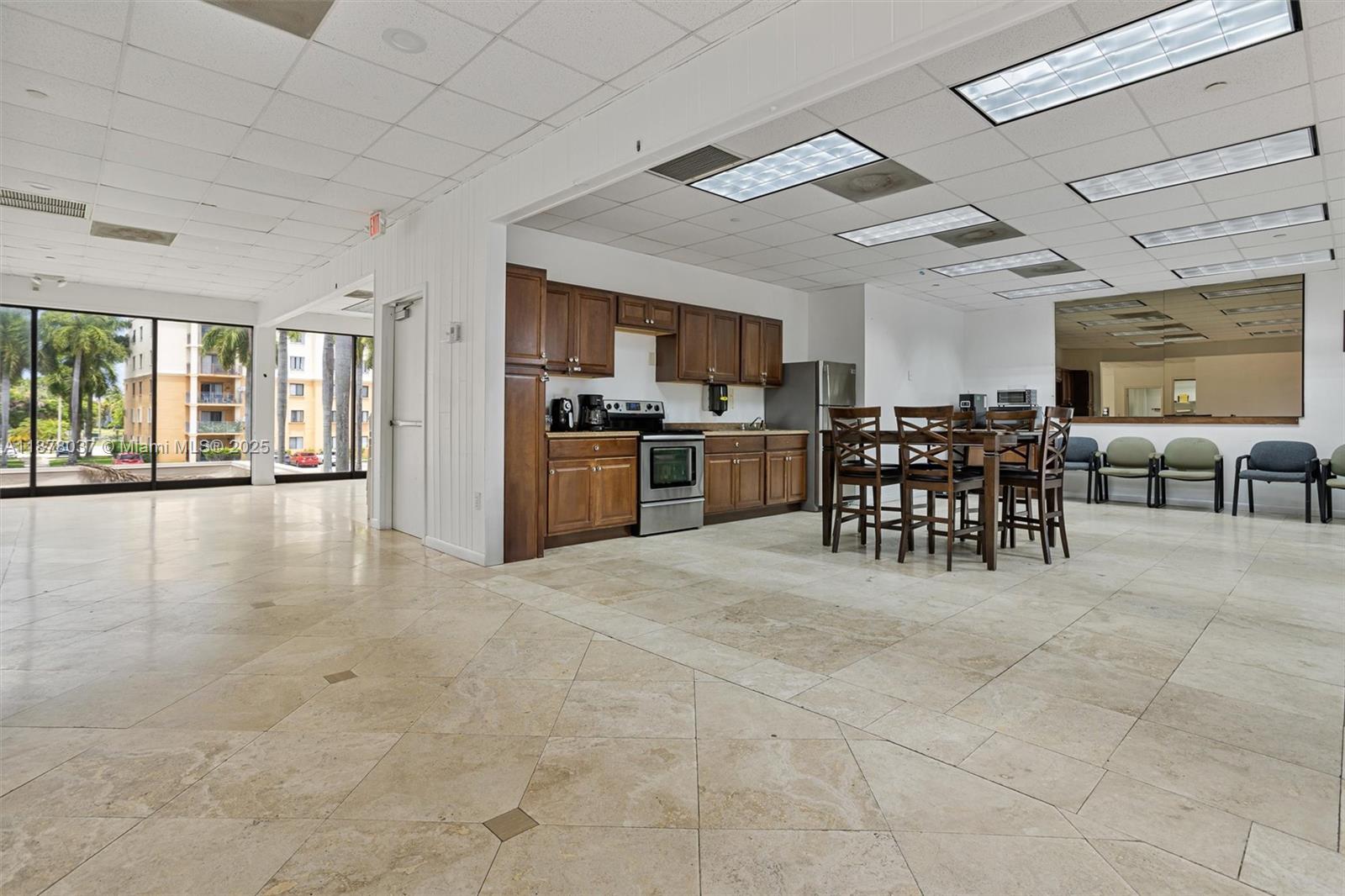 9340 Fontainebleau Blvd # W505
