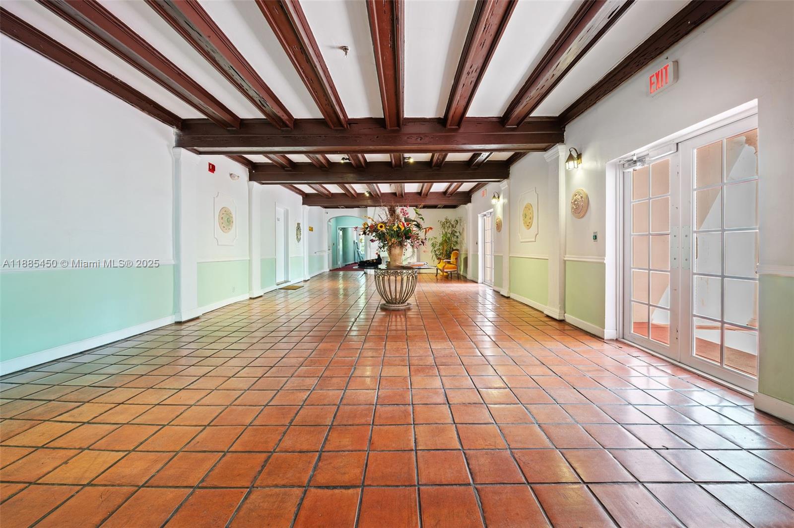 1200 Euclid Ave # 301
