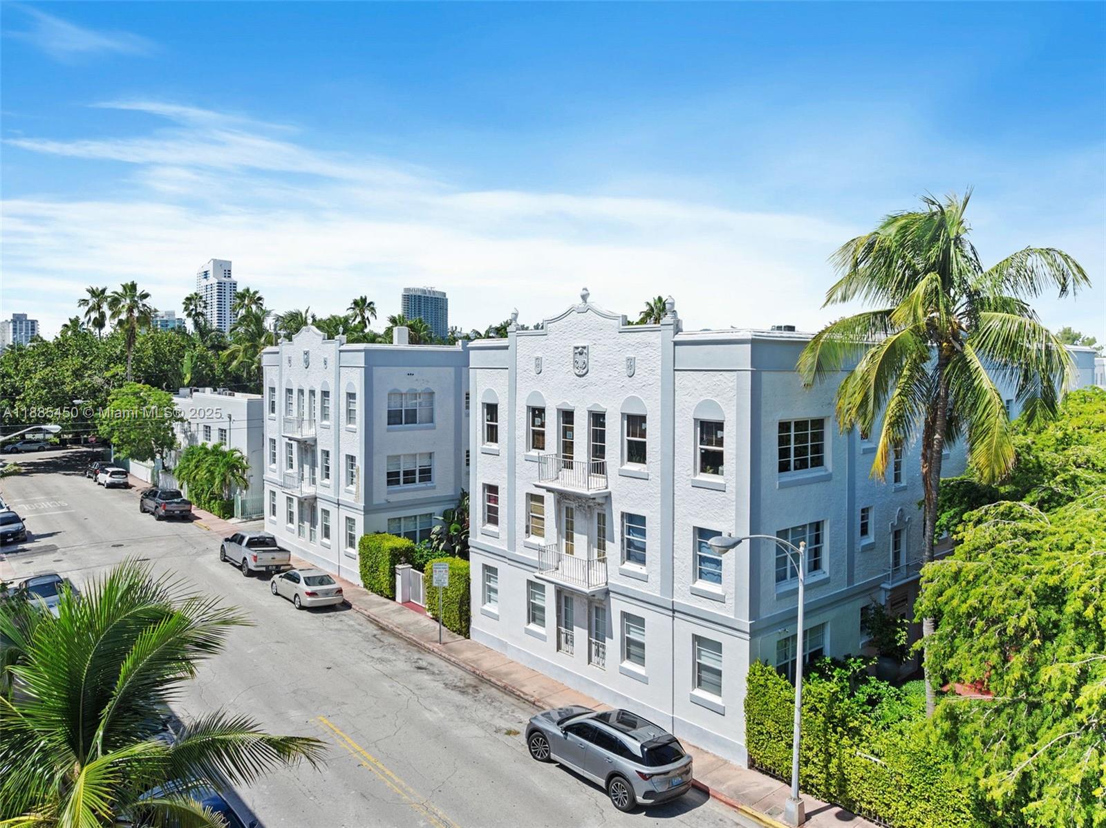 1200 Euclid Ave # 301