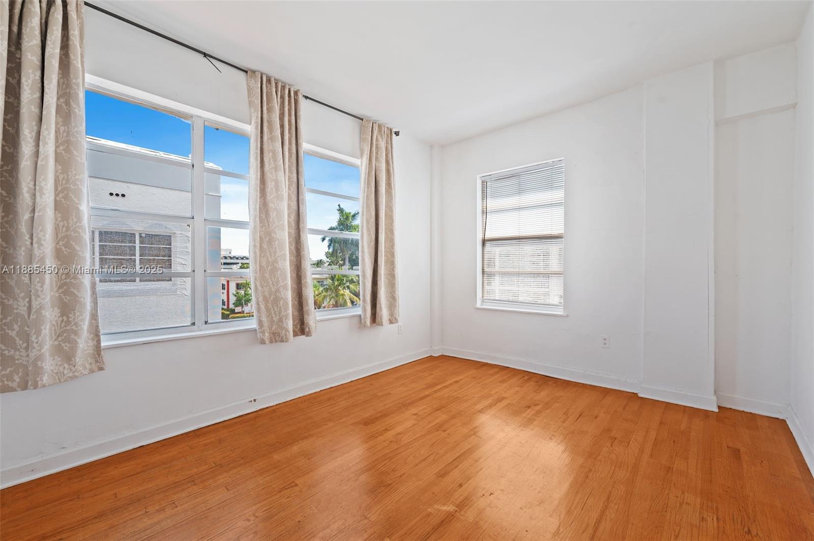 1200 Euclid Ave # 301