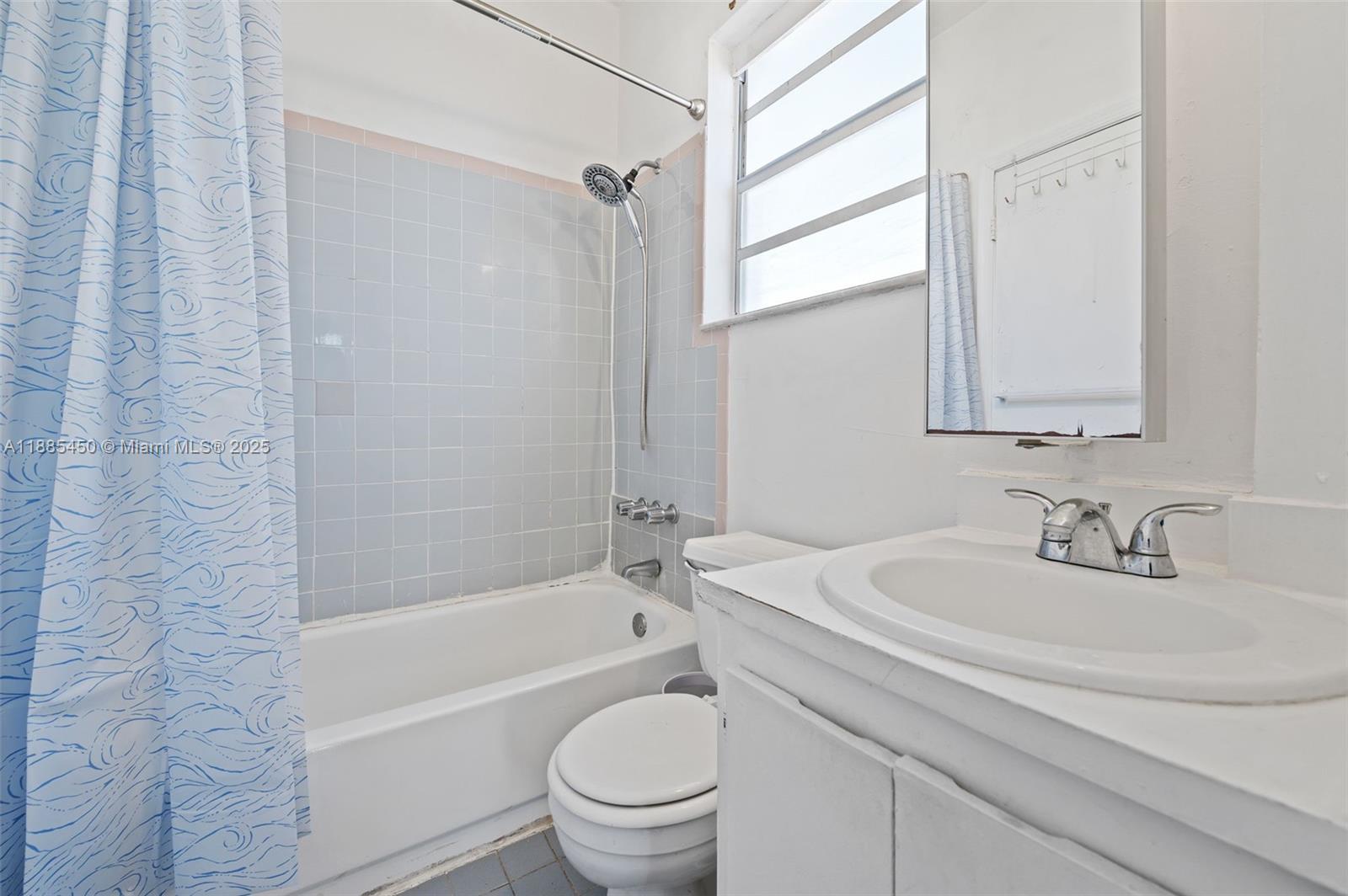 1200 Euclid Ave # 301