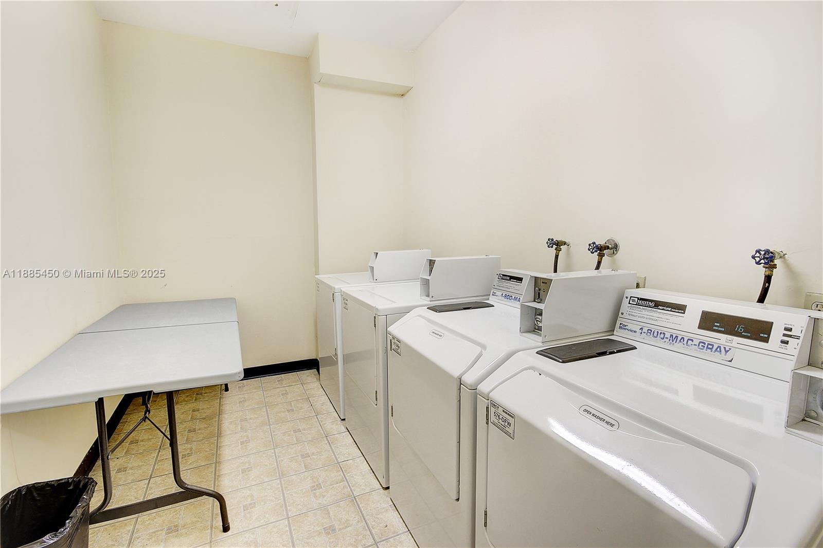 1200 Euclid Ave # 301