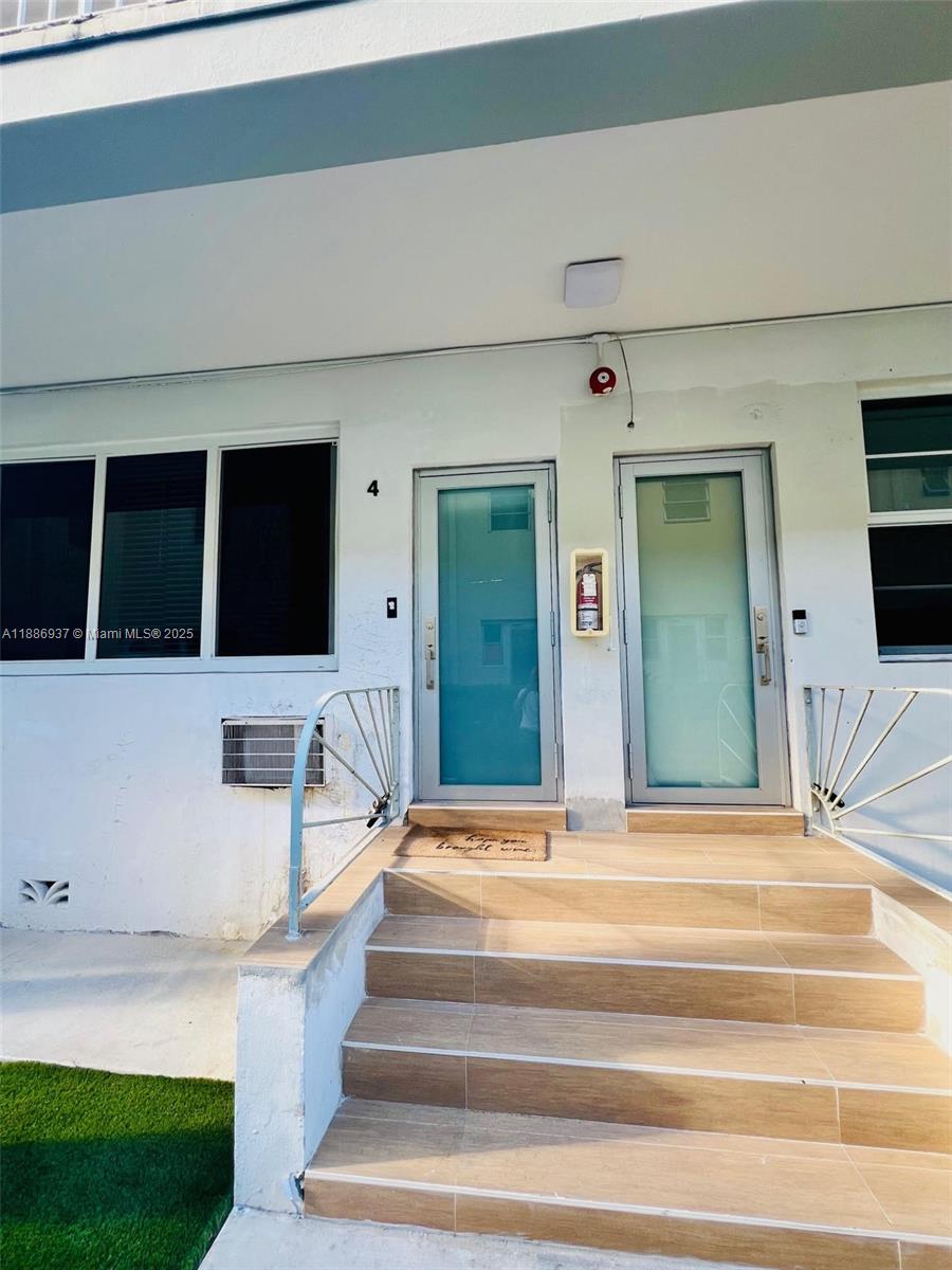 1606 Jefferson Ave # 4