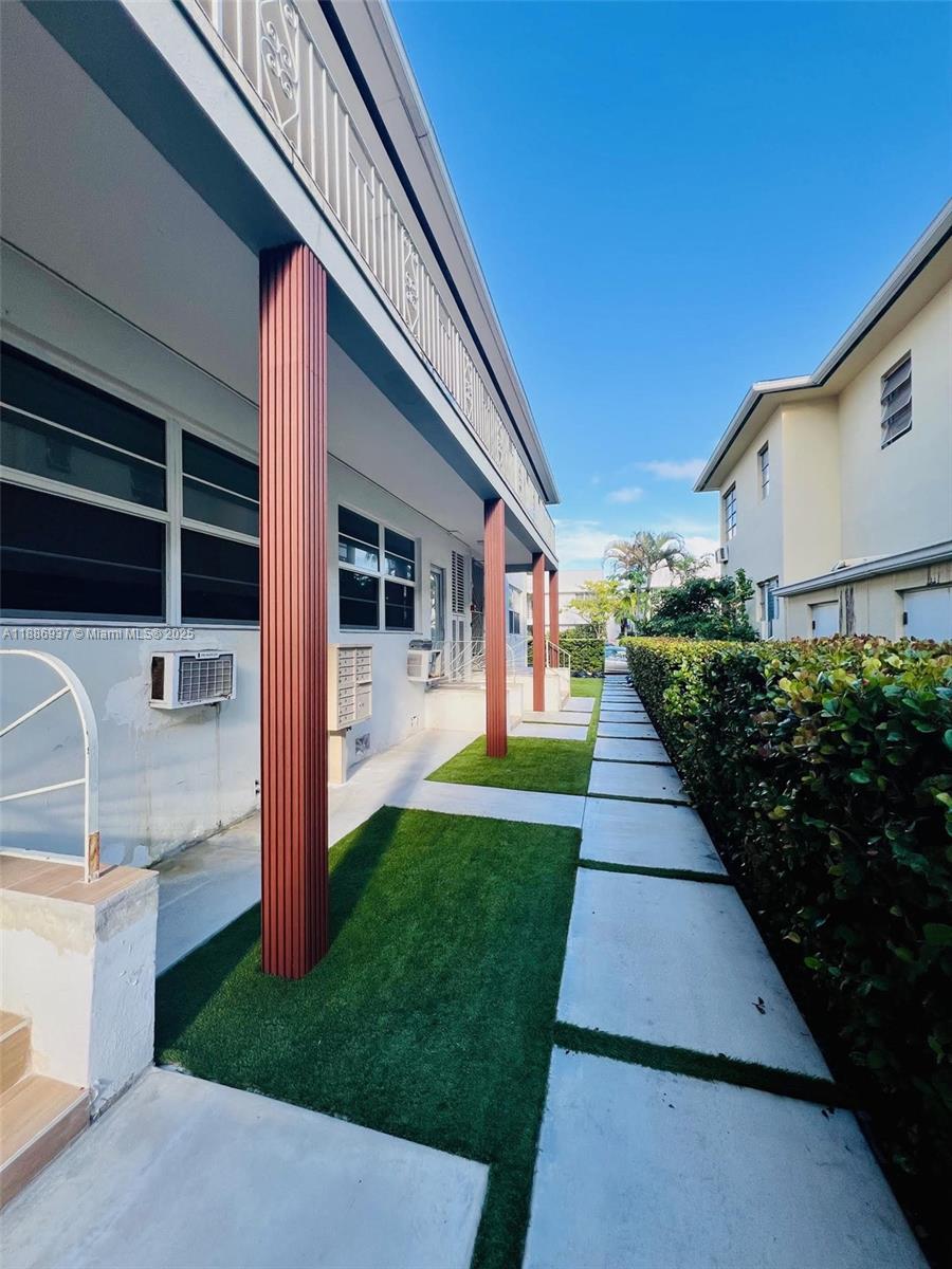 1606 Jefferson Ave # 4