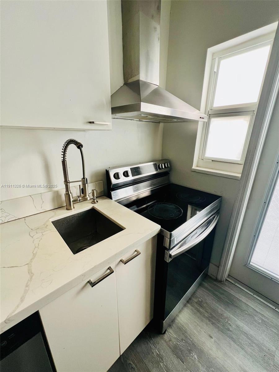 1606 Jefferson Ave # 6
