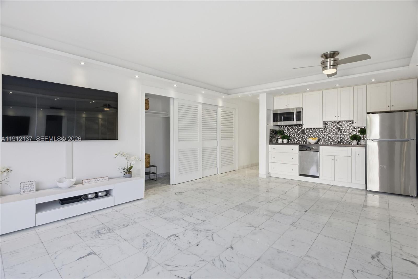 401 Ocean Dr # 319