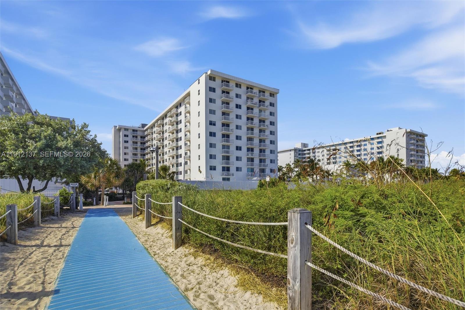401 Ocean Dr # 319