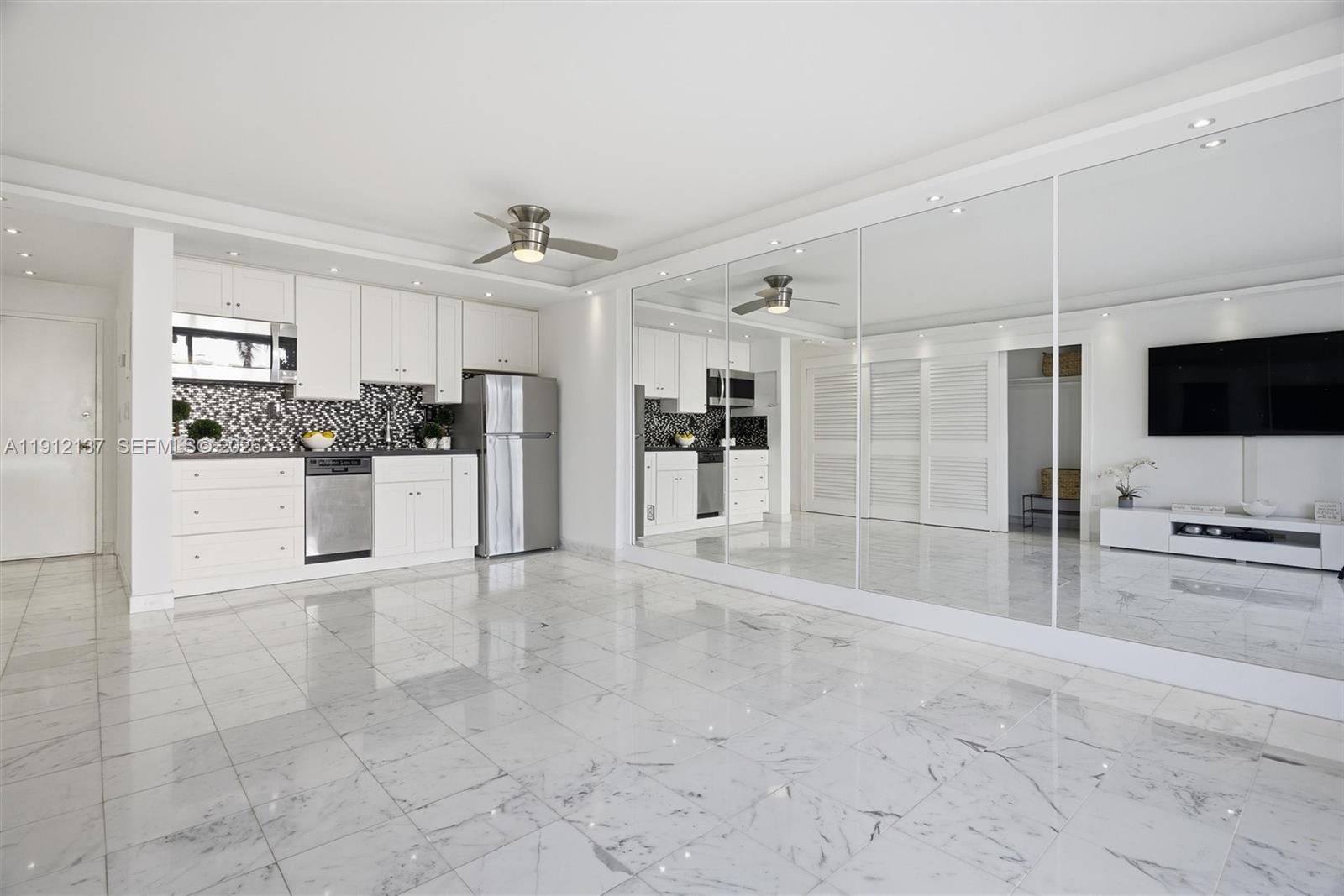 401 Ocean Dr # 319