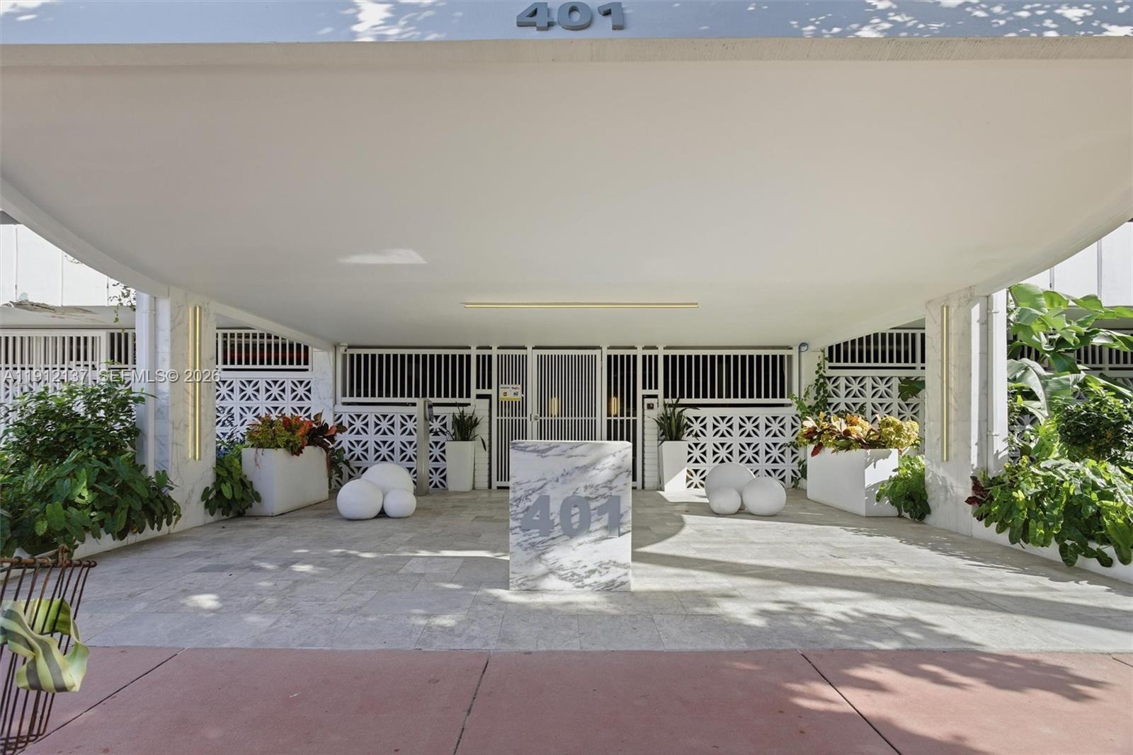 401 Ocean Dr # 319