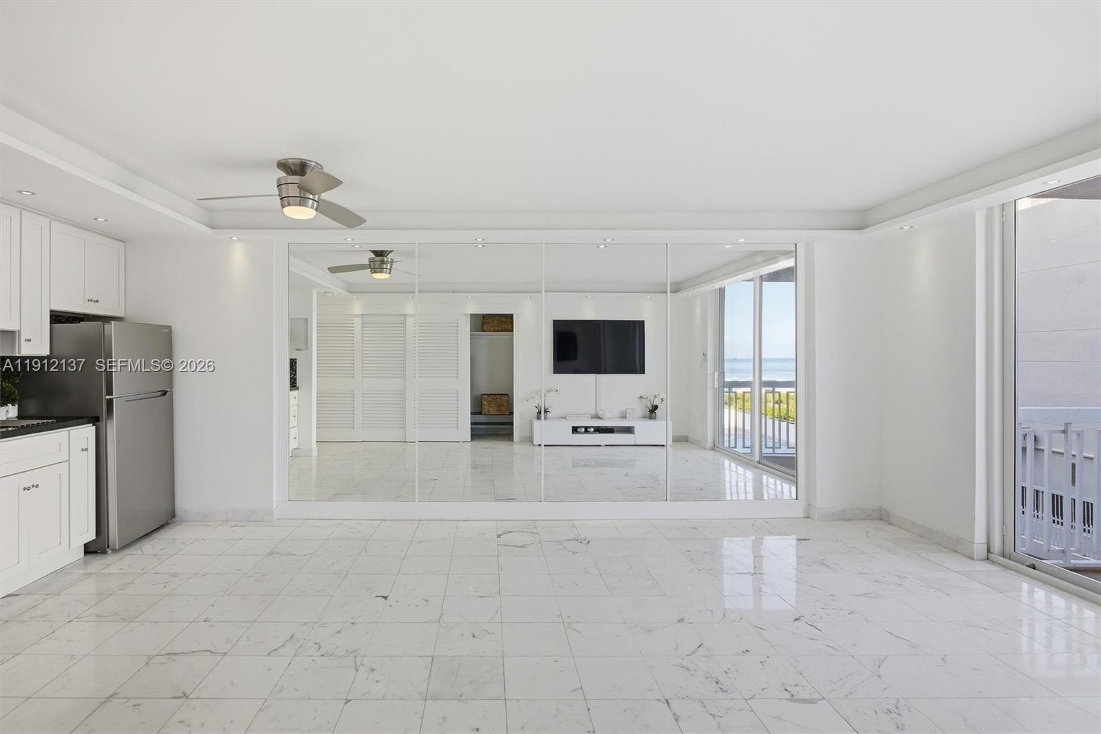401 Ocean Dr # 319